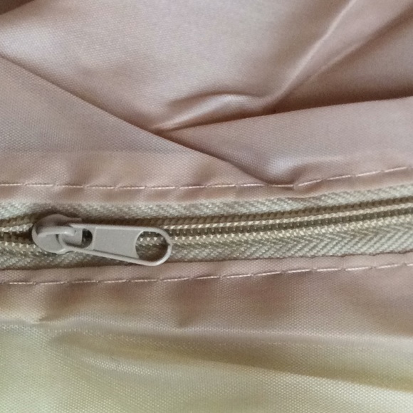 FINAL SALE PRICE Brand New Large Zipper Top Buck Tote Bag - Picture 5 of 5